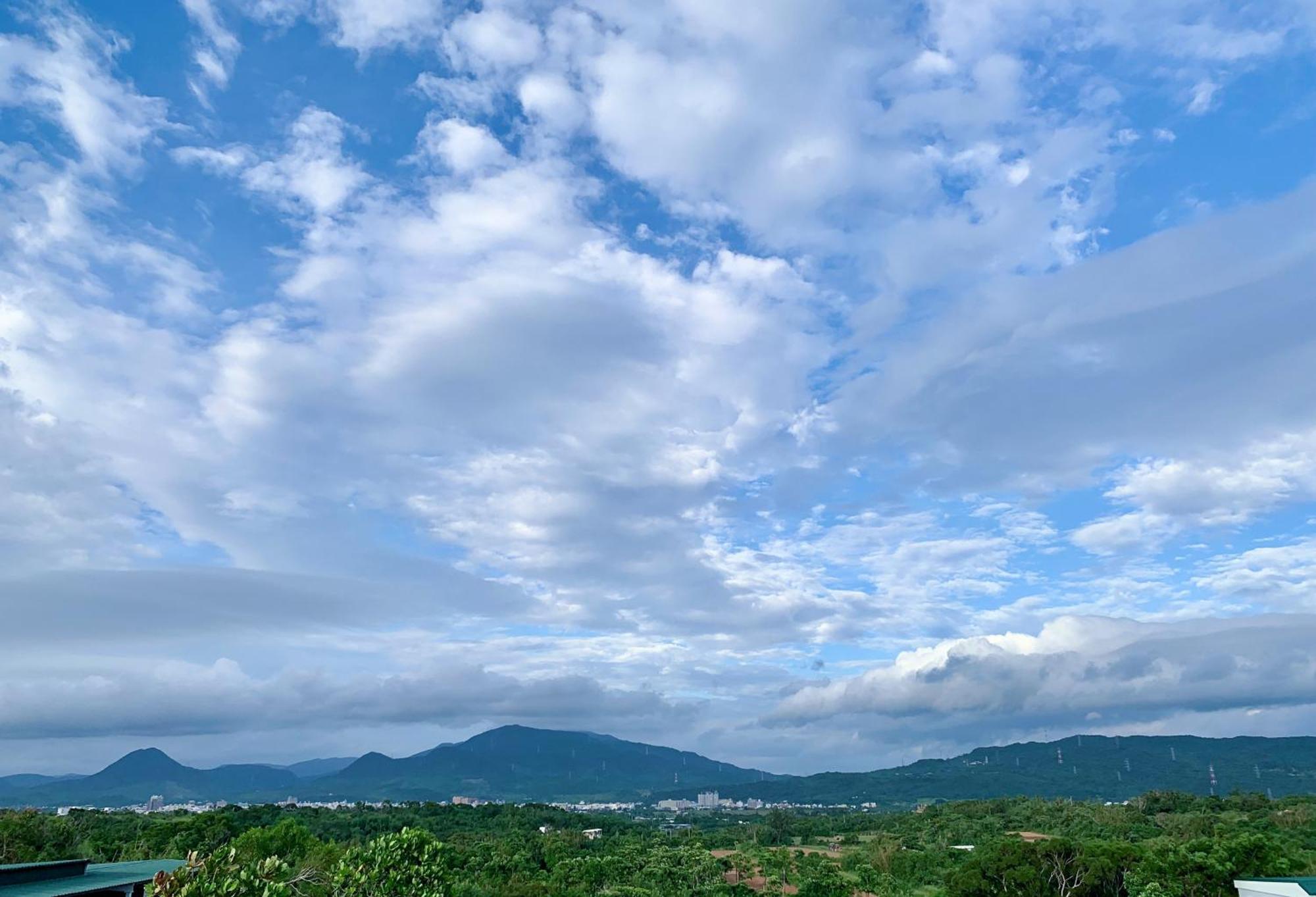 Still Hills Inn Heng-ch'un エクステリア 写真